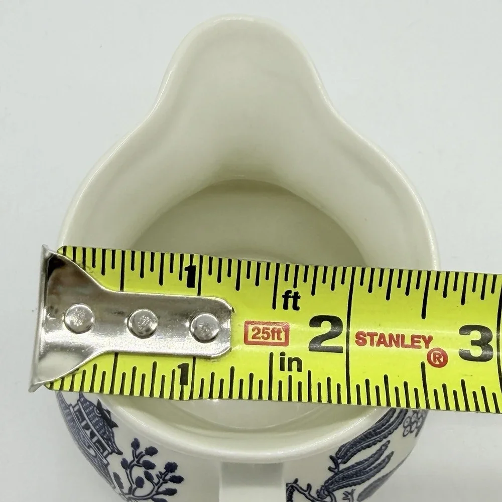 Churchill‎ England Blue Willow Creamer Pitcher Georgian Shape 4